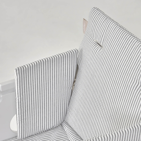 La Forma -  Nuun highchair cushion